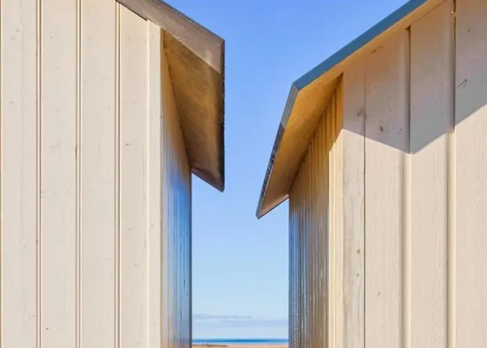 La Casa Nausicaa — Serenity On The Ouistreham